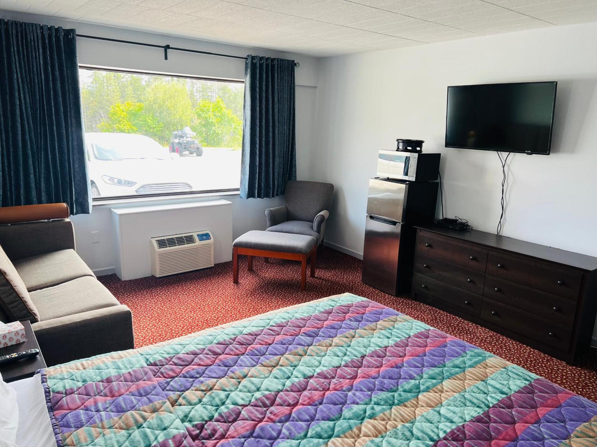 Lively Inn And Suites - Sudbury Naughton Exterior foto